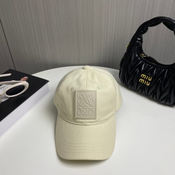 LOEWE baseball cap