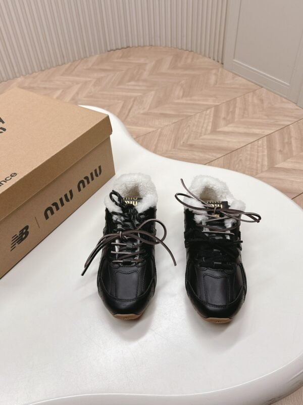 Miu Miu & new balance original new Forrest Gump training shoes retro