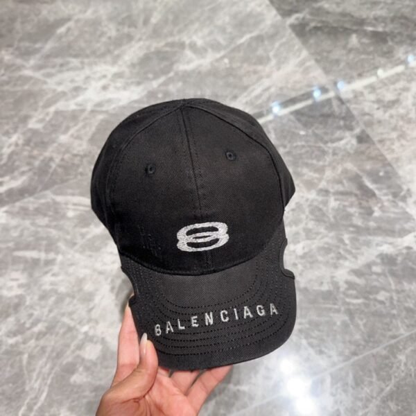 Balenciaga Original embroidered baseball cap