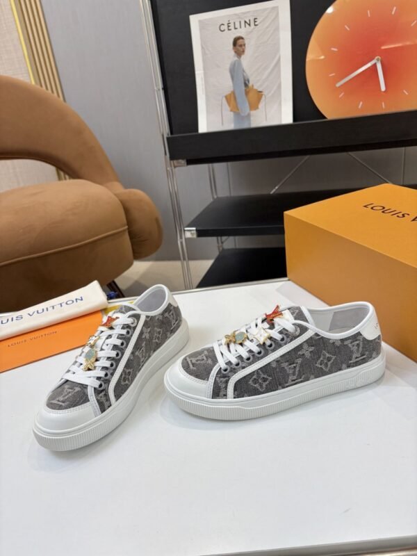 Louis Vuitton Lagoon series footwear