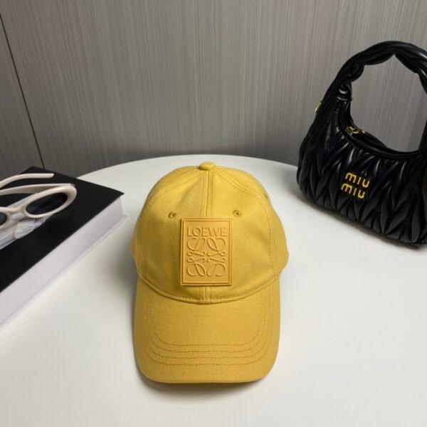 LOEWE baseball cap