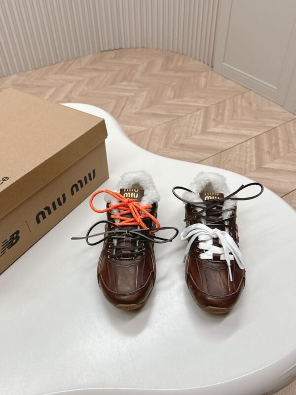 Miu Miu & new balance original new Forrest Gump training shoes retro