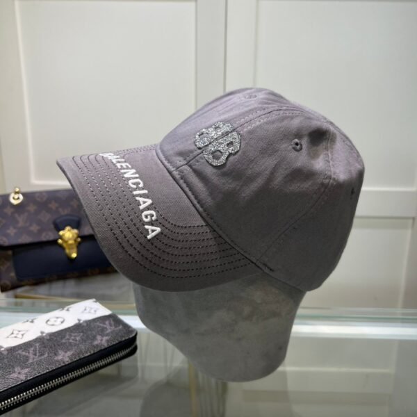 Balenciaga embroidered baseball cap Black White Gray