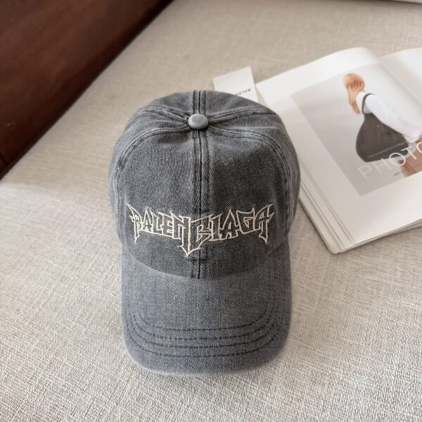 Balenciaga baseball cap