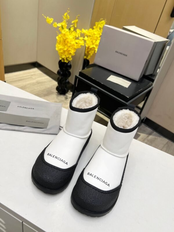balenciaga sheepskin all-in-one snow boots