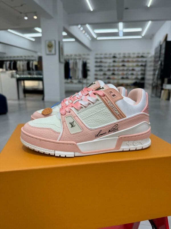 Louis Vuitton original trainer pink leather