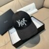 Dior new baseball cap embroidery pure cotton fabric + head layer cowhide