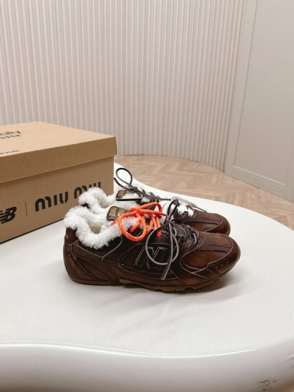 Miu Miu & new balance original new Forrest Gump training shoes retro