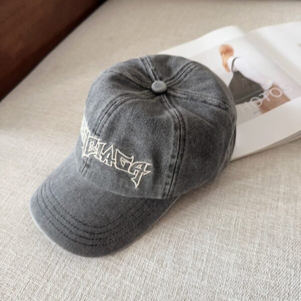 Balenciaga baseball cap