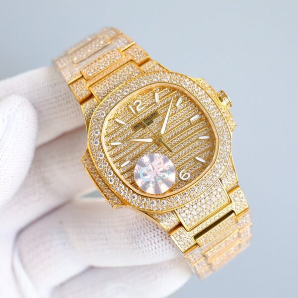 1-31-2.jpg Patek Philippe to create a classic timepiece 7118 lady Nautilus full diamond limited edition