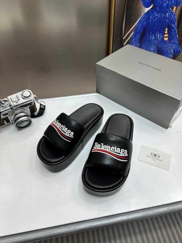 balenciaga couple platform slippers