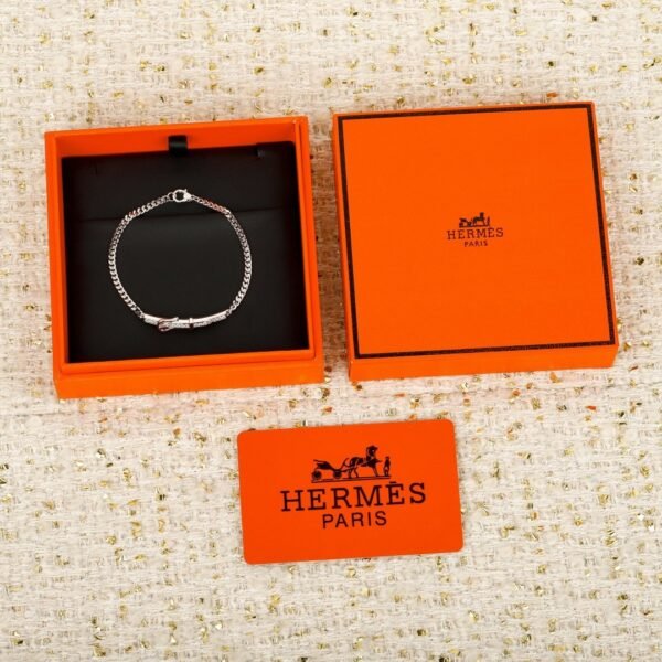 Hermes Etriviere bracelet with horseshoe buckle