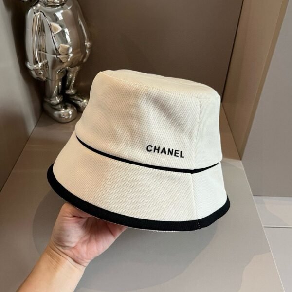Chanel hat black white original