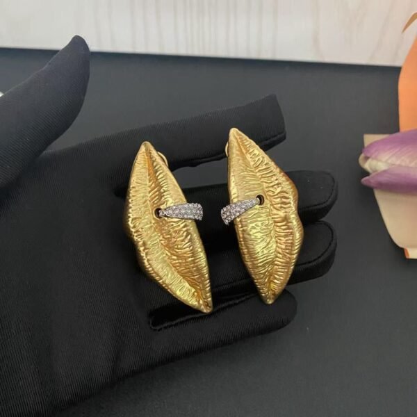 Schiparelli Lips Earrings Premium version