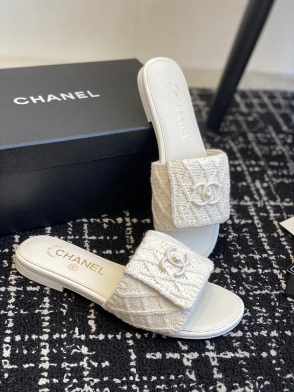 Chanel slippers Lazy slippers Black white Beige pink