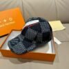 Louis Vuitton Original baseball cap V logo