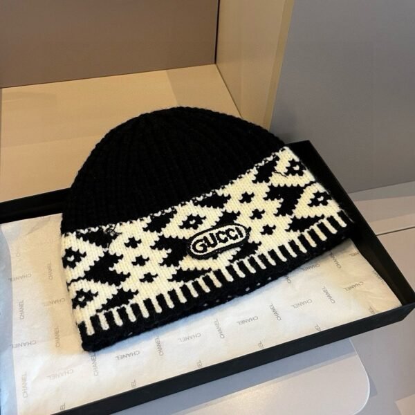 Gucci knit sweater hat