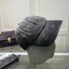 Original embroidered Louis Vuitton baseball cap