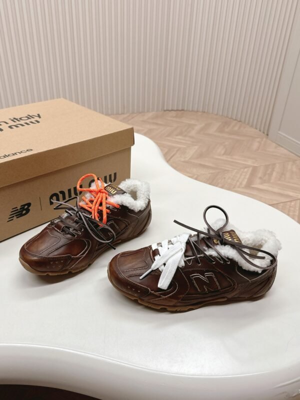 Miu Miu & new balance original new Forrest Gump training shoes retro
