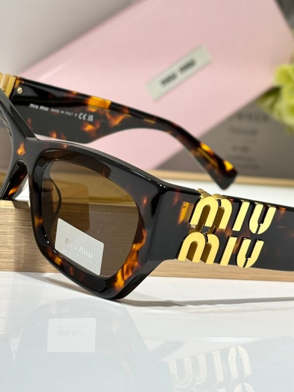 MIUMIU original sunglasses 1:1