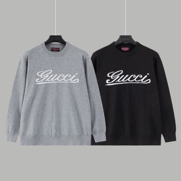 Gucci signature letter crewneck sweater