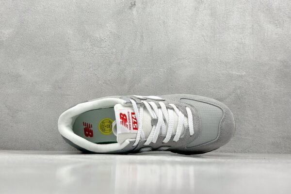 New Balance U574
