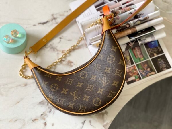 Louis Vuitton original leather 1:1 dumpling wrap, 23*13*6cm