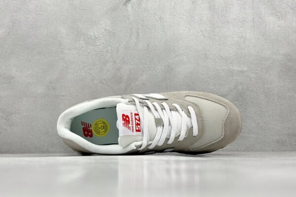New Balance U574