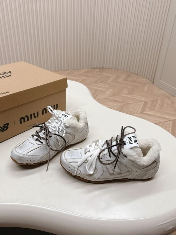 Miu Miu & new balance original new Forrest Gump training shoes retro