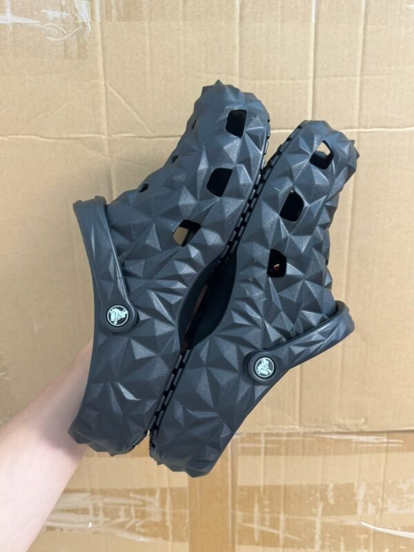 Crocs classic durian slippers