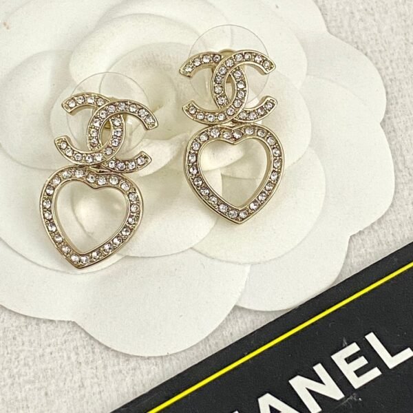 CHAN 23 Full diamond Hollowed-out heart-shaped double c stud earrings