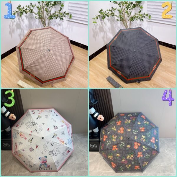 GUCCI fully automatic folding umbrella with black coating effectively blocks 99% of UV rays.