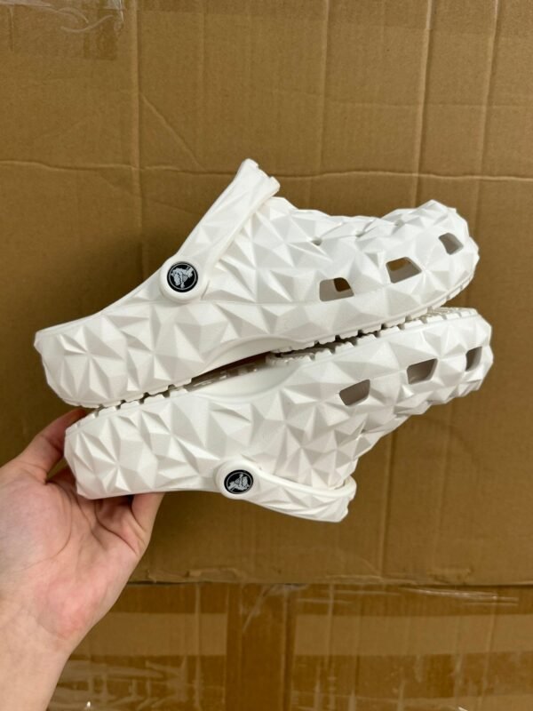 Crocs classic durian slippers