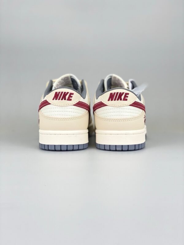 Nike sb dunk low & Stussy