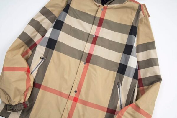 Burberry classic large plaid double-sided hooded jacket