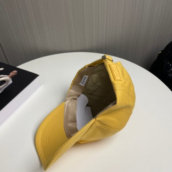 LOEWE baseball cap