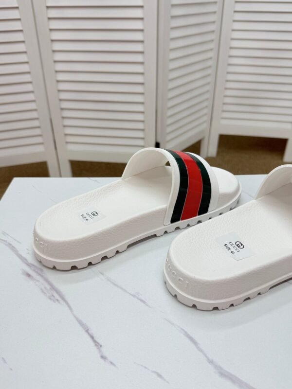 GUCCI slippers