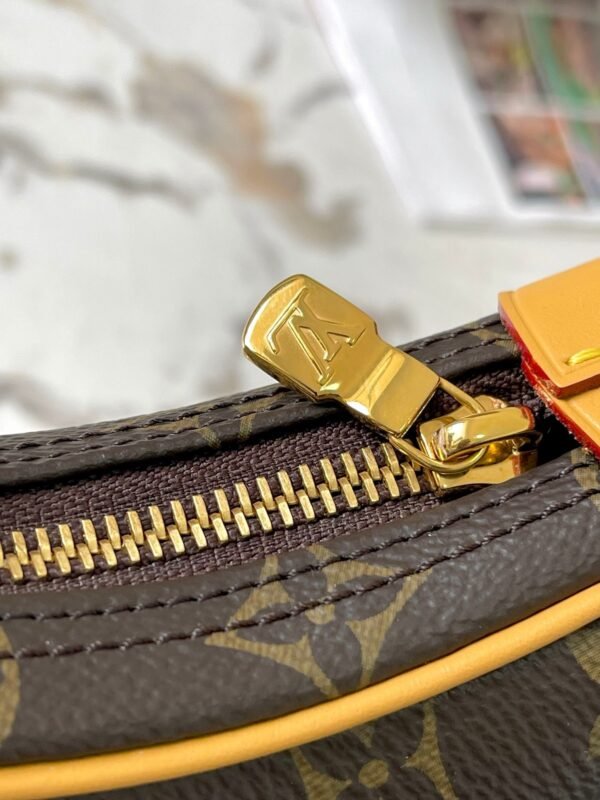 Louis Vuitton original leather 1:1 dumpling wrap, 23*13*6cm