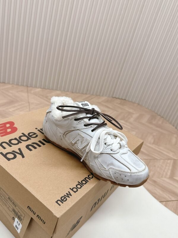 Miu Miu & new balance original new Forrest Gump training shoes retro