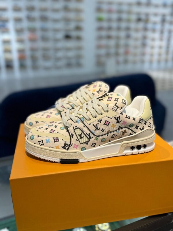 Louis Vuitton trainer beige graffiti leather
