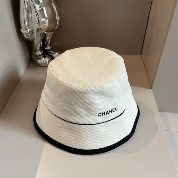 Chanel hat black white original