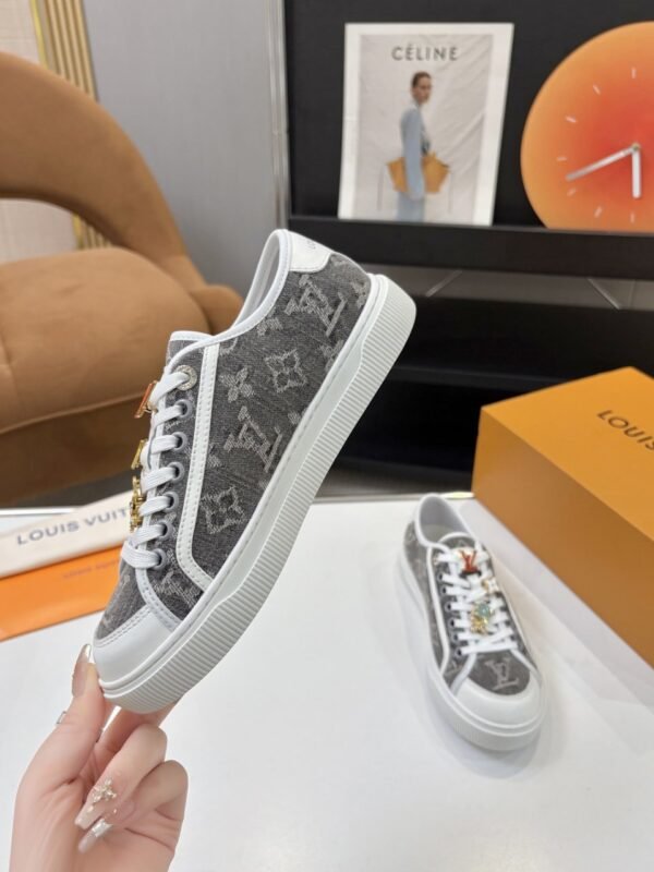 Louis Vuitton Lagoon series footwear
