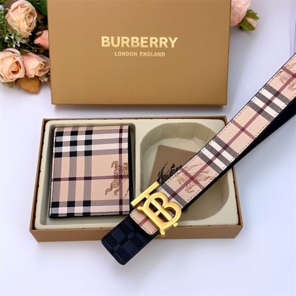 Burberry Belt and wallet set