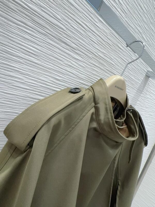 Burberry new stylish cape coat high quality version