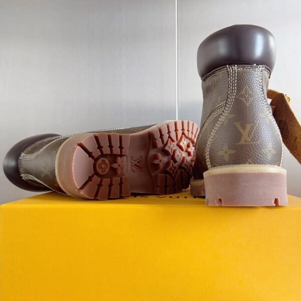 Louis Vuitton x Timberland collaboration boots, embossed waterproof suede cowhide premium leather.