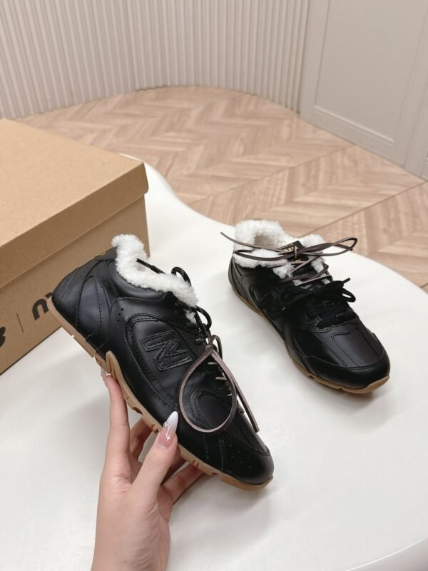 Miu Miu & new balance original new Forrest Gump training shoes retro
