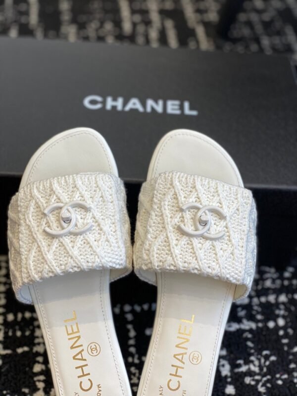 Chanel slippers Lazy slippers Black white Beige pink