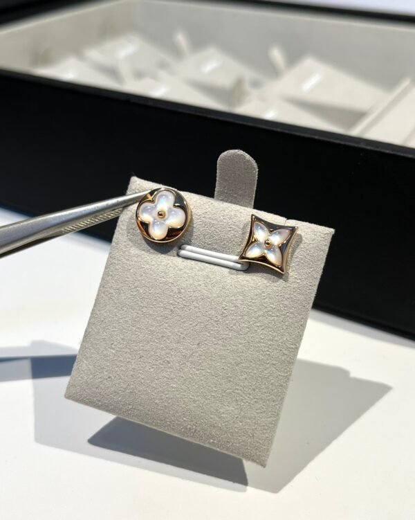 Louis Vuitton Flower Series White Shell Asymmetric Earrings Premium Edition