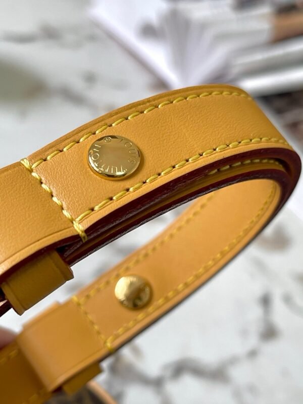 Louis Vuitton original leather 1:1 dumpling wrap, 23*13*6cm