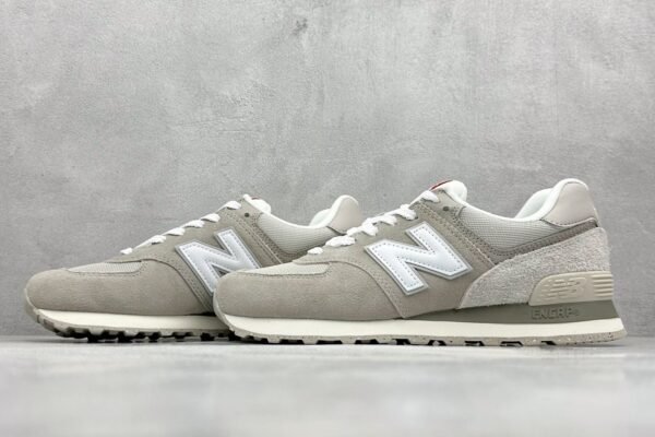 New Balance U574